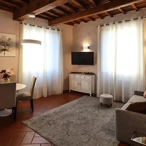 Santo Spirito - Elegante In Pieno Centro Appartamento